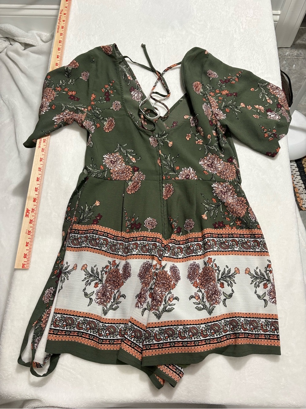 Blue Rain Womenโs Olive Green Floral V-Neck Romper